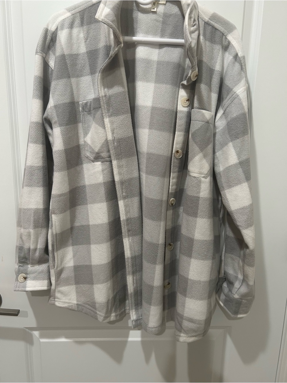 Maurice’s Women's Gray & White Plaid Button-Up shacket